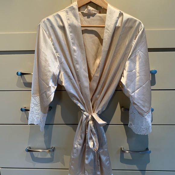 Silk Lace Robe - Picture 1 of 5